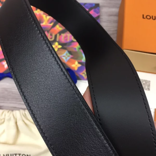 Louis Vuitton belt