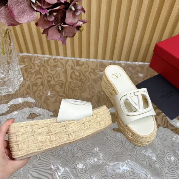 Valentino shoes - Reps shoes