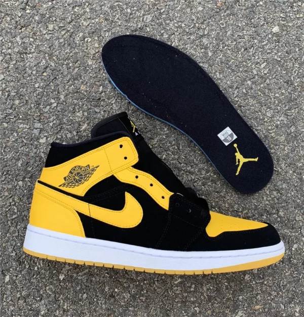 Air Jordan 1 Mid New Love - 2019-01-24 - Replica shoes