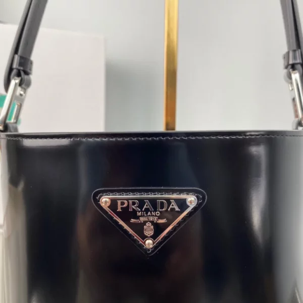 Prada bag - rep bags