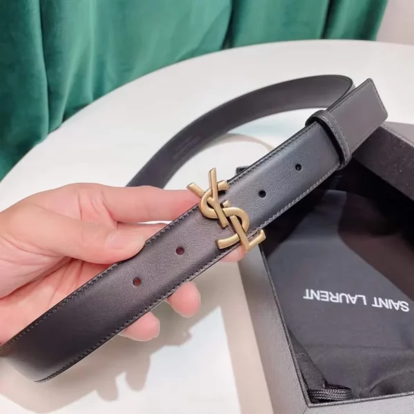 Saint Laurent belt