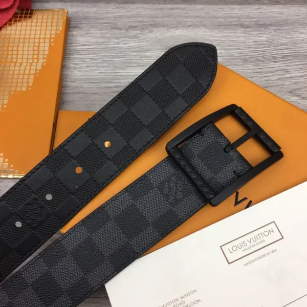 Louis Vuitton belt