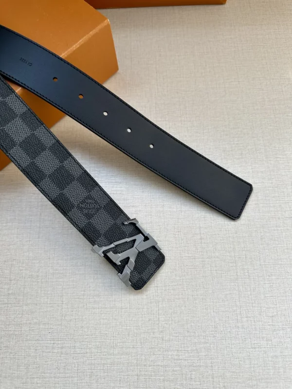 Louis Vuitton belt