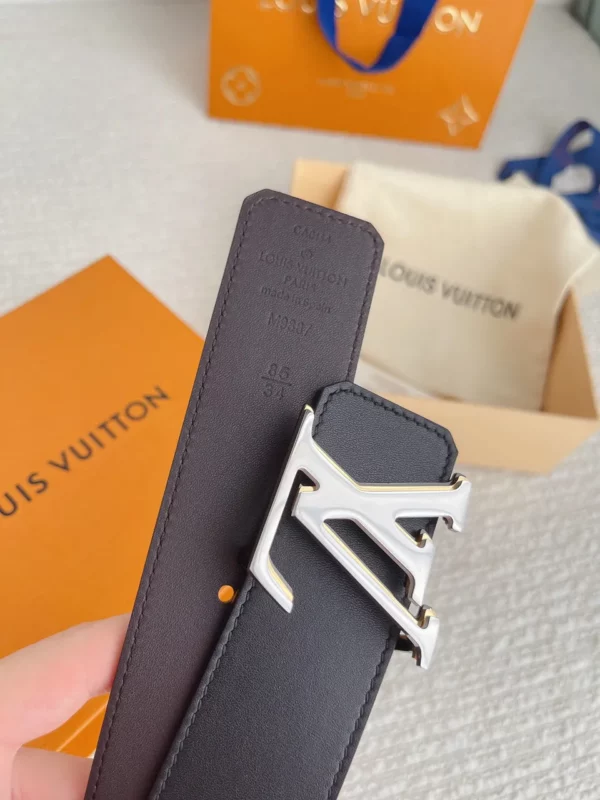 Louis Vuitton belt