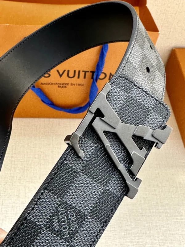 Louis Vuitton belt