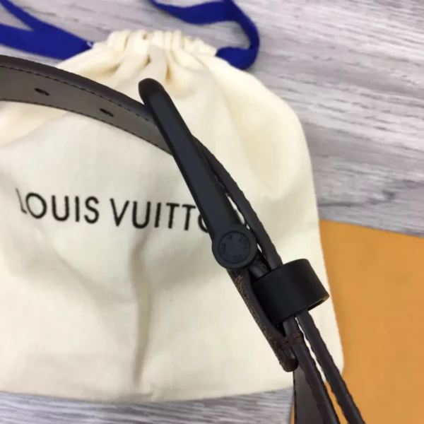 Louis Vuitton belt