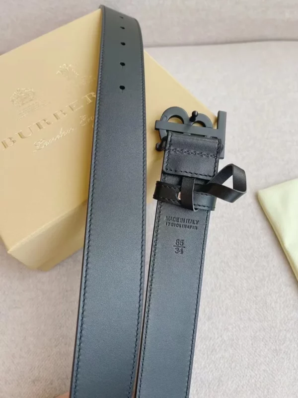 Burberry belt