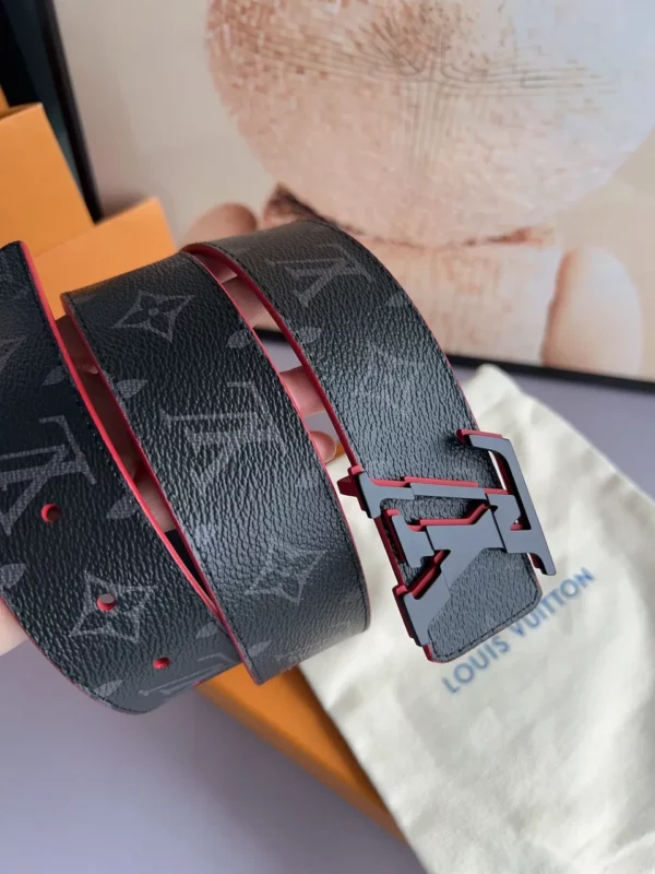 Louis Vuitton belt