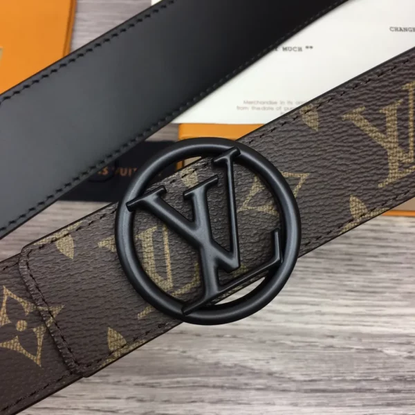 Louis Vuitton belt