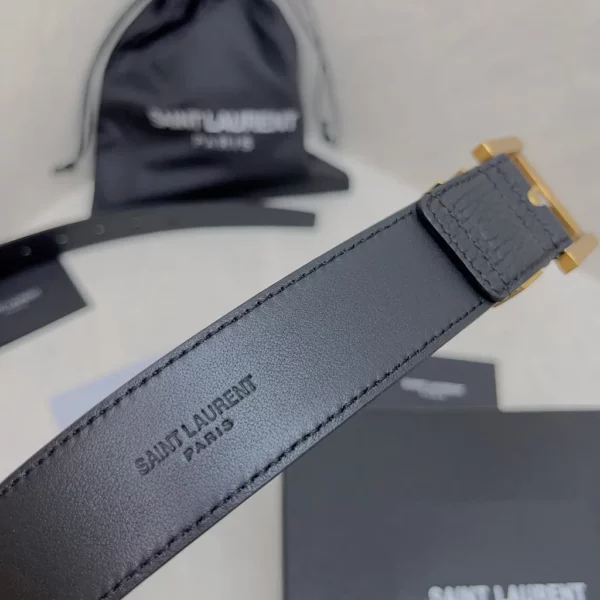 Saint Laurent belt