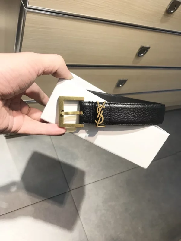 Saint Laurent belt