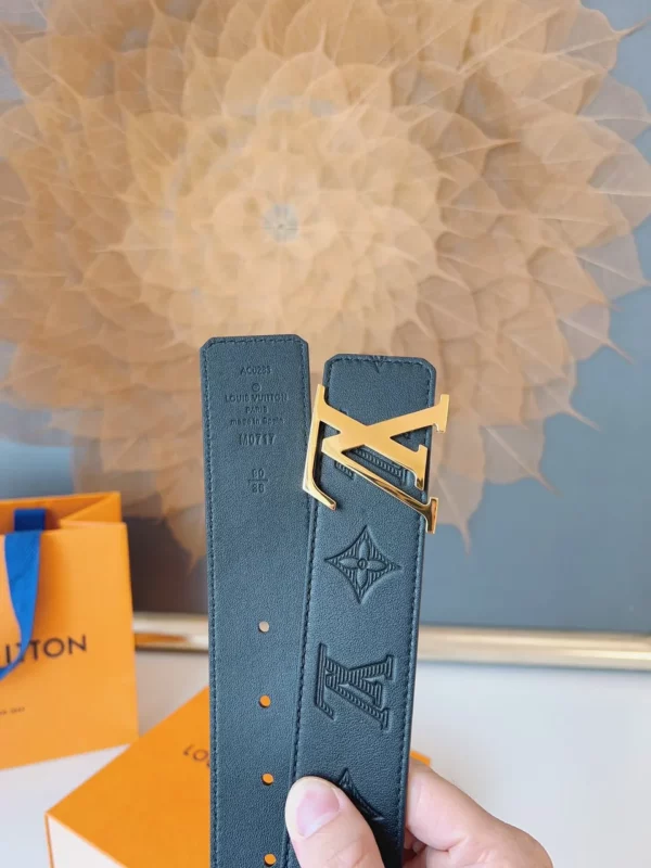 Louis Vuitton belt