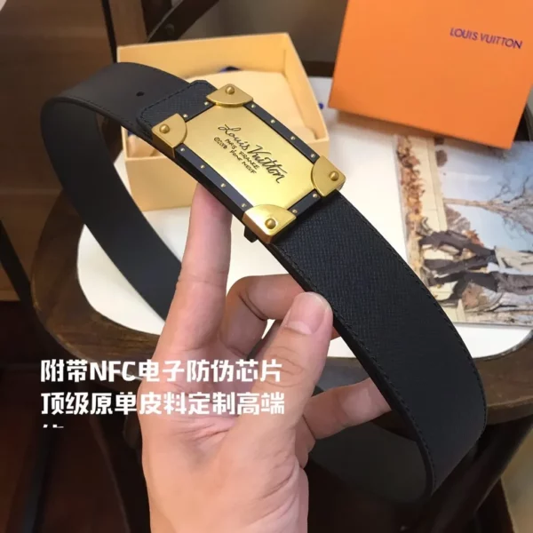 Louis Vuitton belt