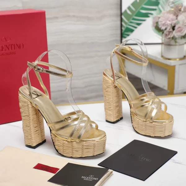 Valentino shoes - Reps shoes