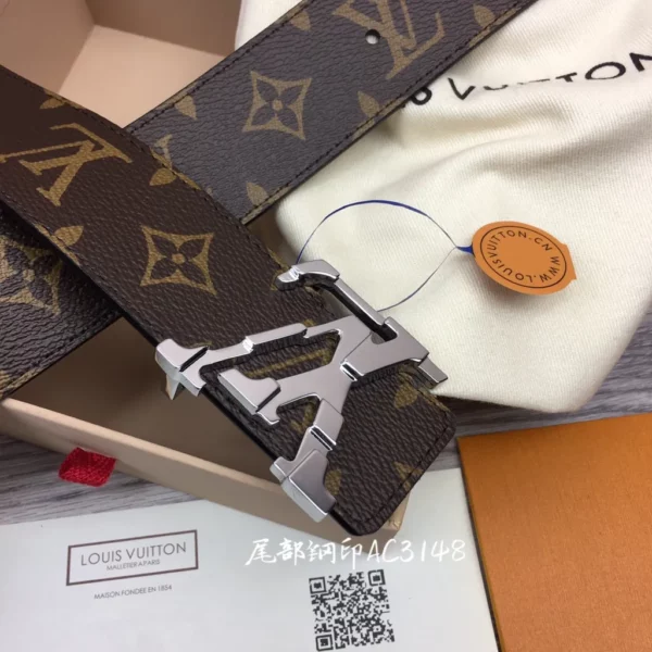 Louis Vuitton belt