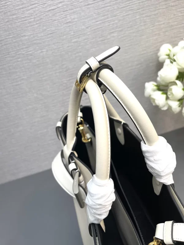 Prada bag - rep bags