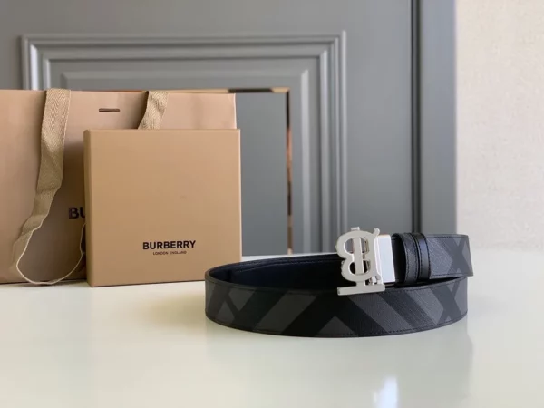 Burberry belt