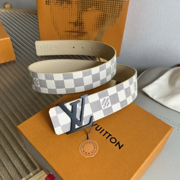 Louis Vuitton belt