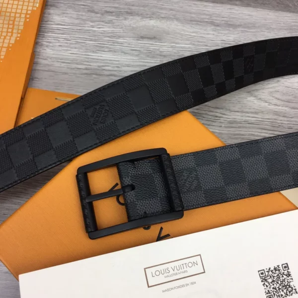 Louis Vuitton belt