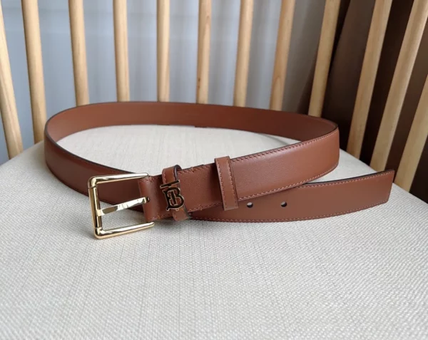 Burberry belt