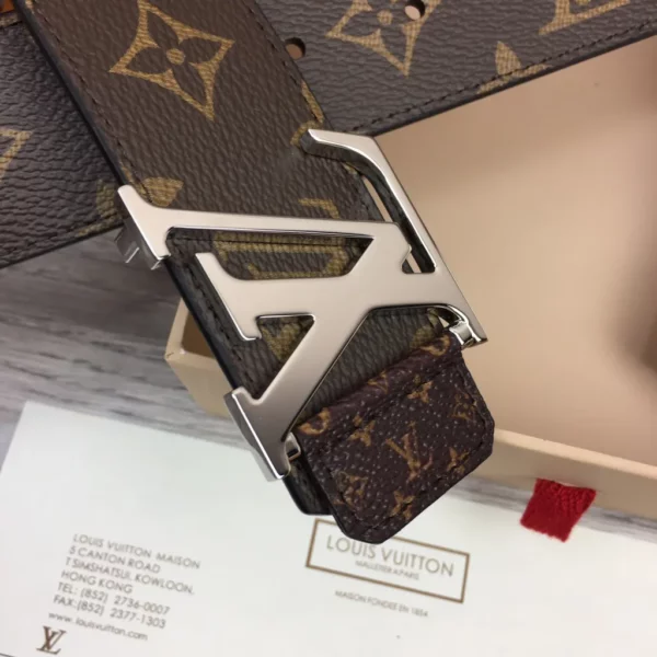 Louis Vuitton belt