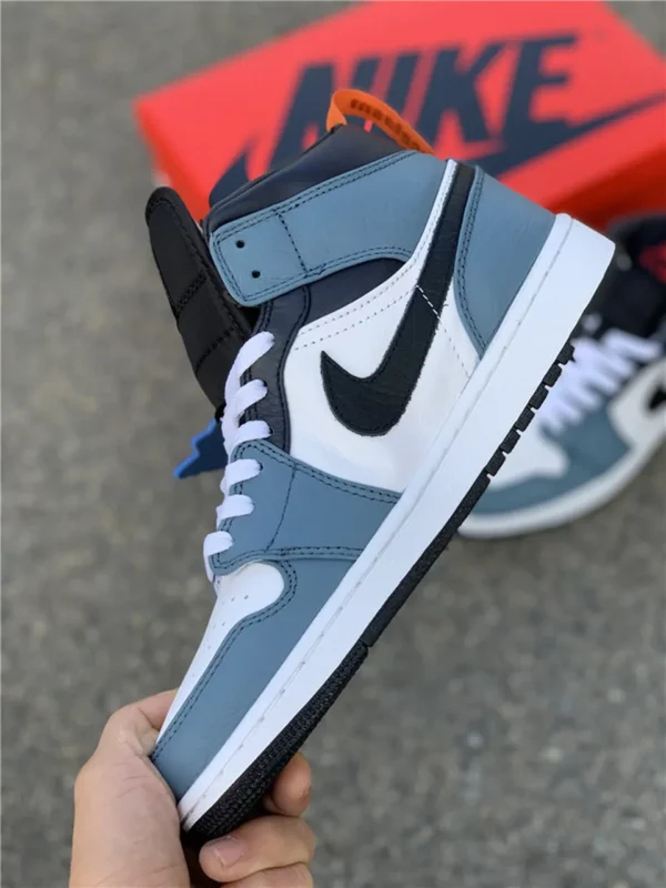 Facetasm x Air Jordan 1 Mid Fearless - 2019-12-04 - Replica shoes