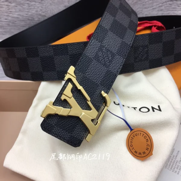 Louis Vuitton belt