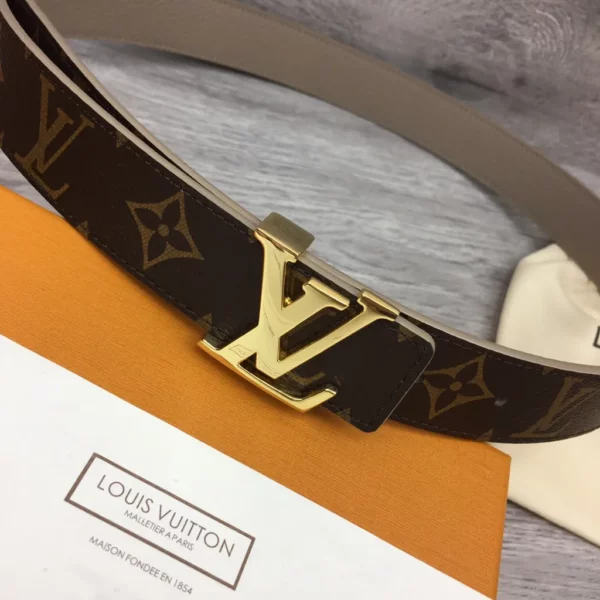 Louis Vuitton belt