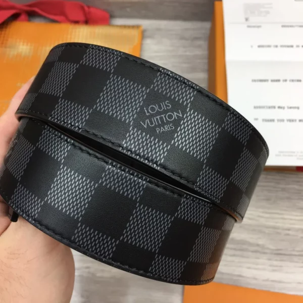 Louis Vuitton belt