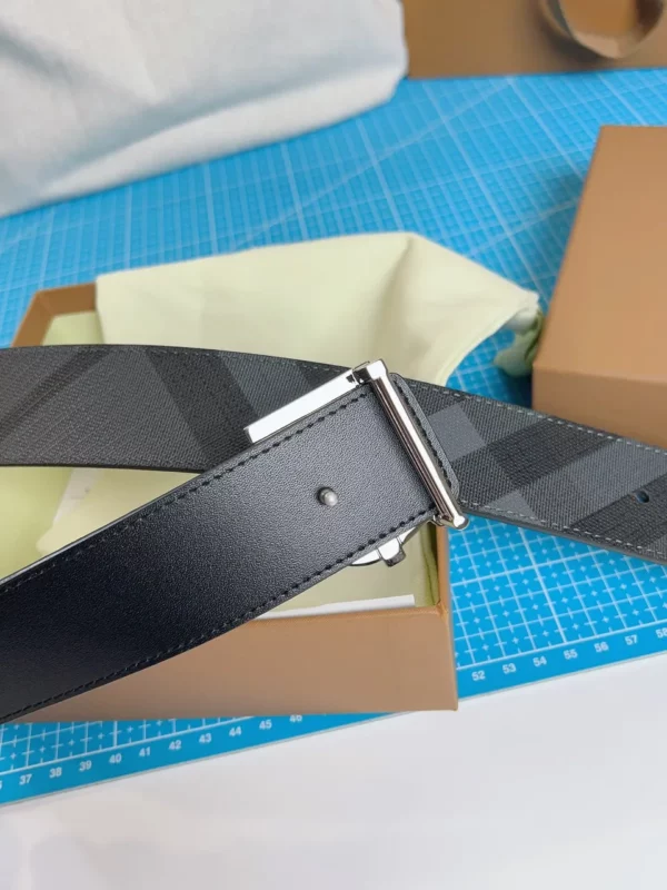 Burberry belt