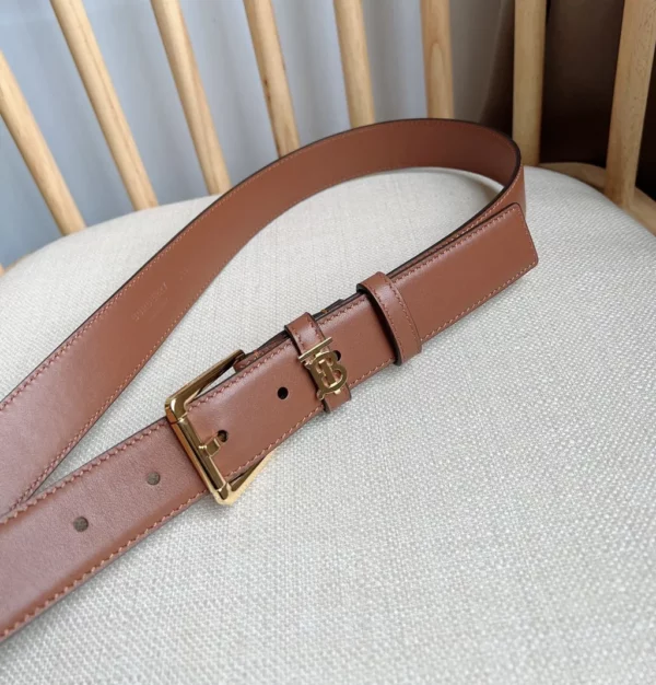 Burberry belt