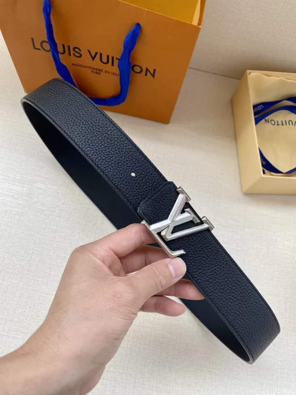 Louis Vuitton belt