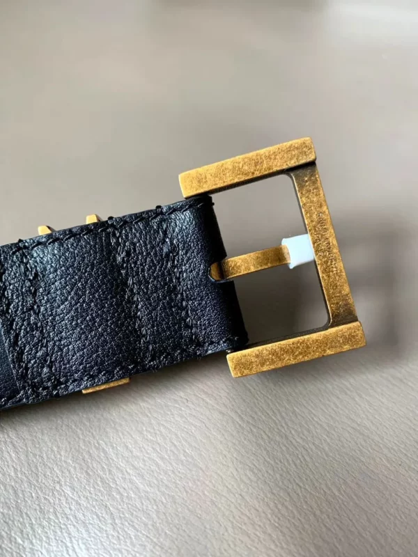 Saint Laurent belt