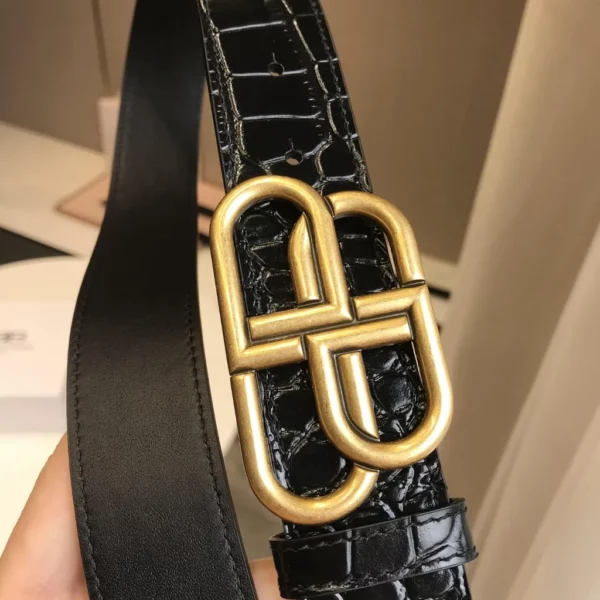 Balenciaga belt