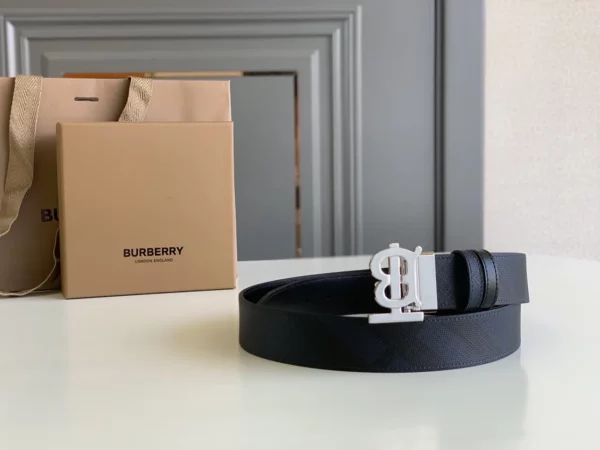 Burberry belt