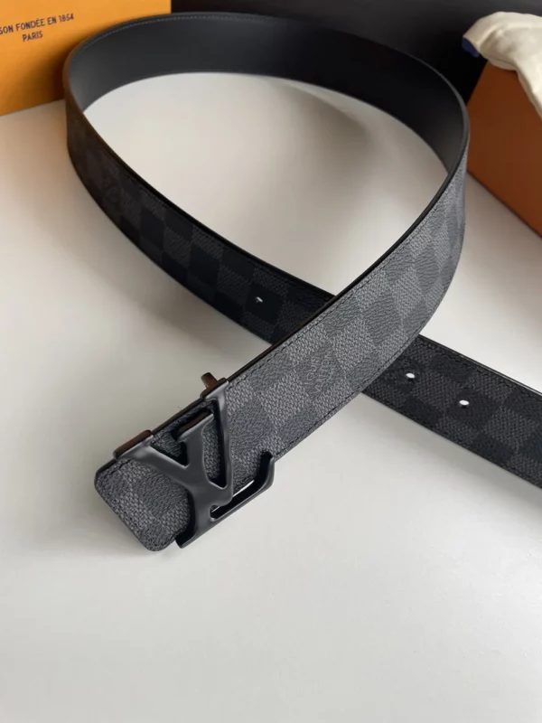 Louis Vuitton belt