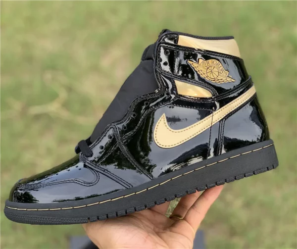 Air Jordan 1 High OG BlackMetallic Gold - Replica shoes