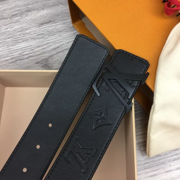 Louis Vuitton belt