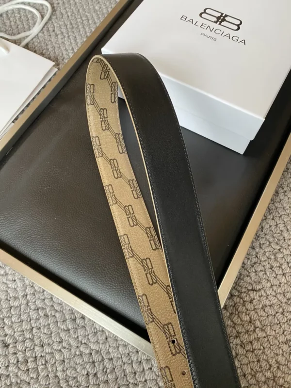 Balenciaga belt