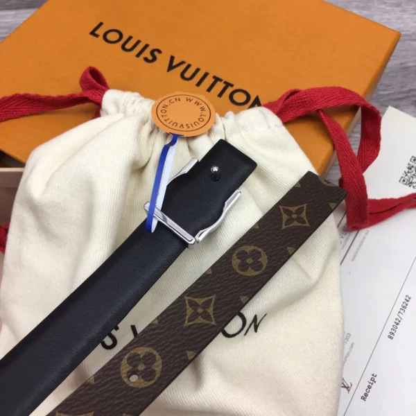 Louis Vuitton belt