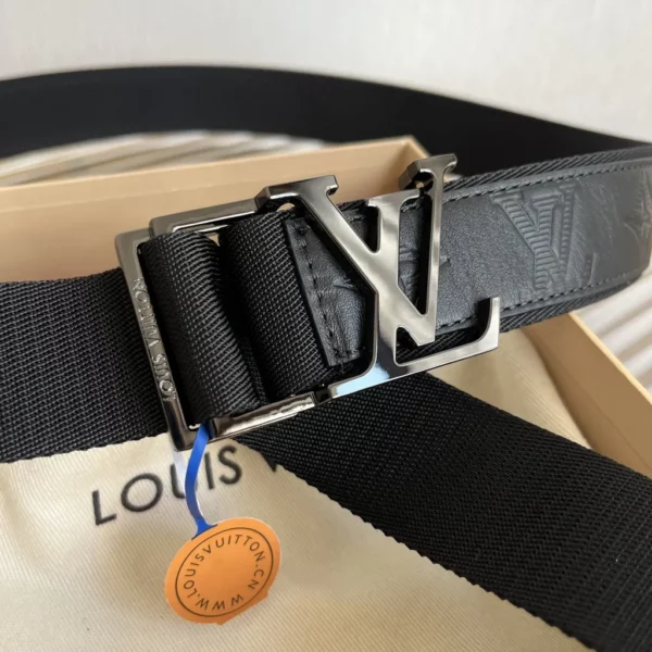 Louis Vuitton belt