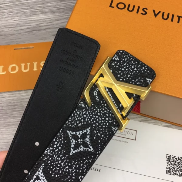 Louis Vuitton belt