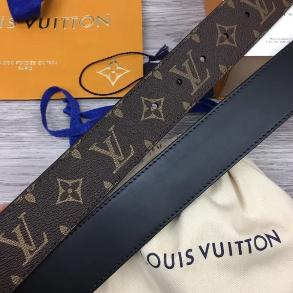 Louis Vuitton belt