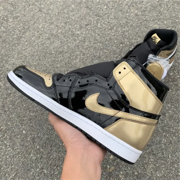 Air Jordan 1 Gold Toe - 2018-11-06 - Replica shoes