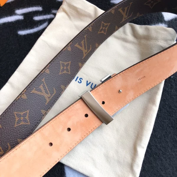 Louis Vuitton belt