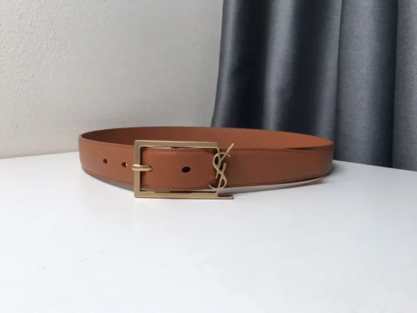 Saint Laurent belt