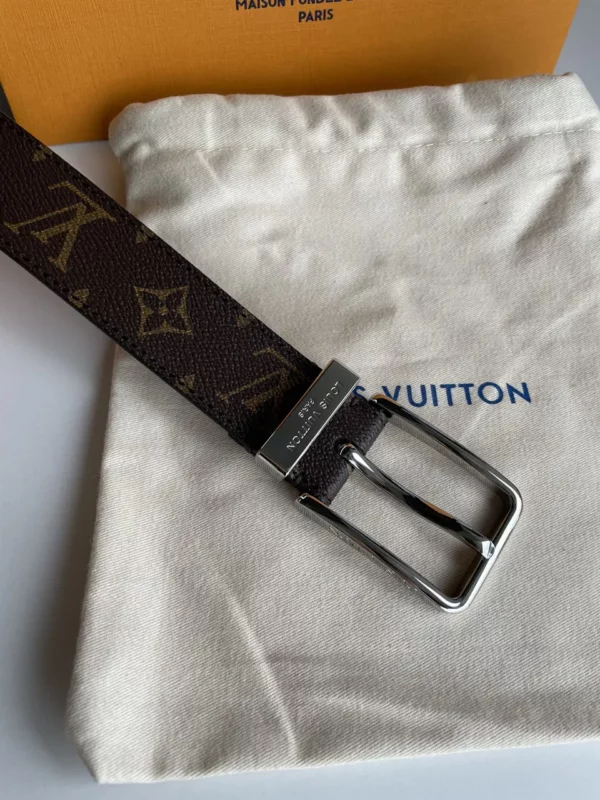 Louis Vuitton belt