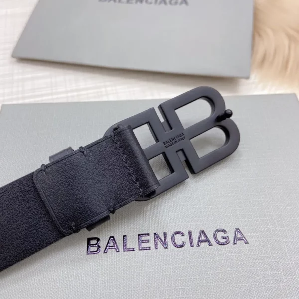 Balenciaga belt