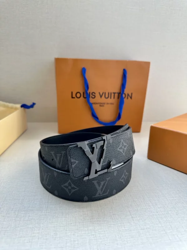 Louis Vuitton belt