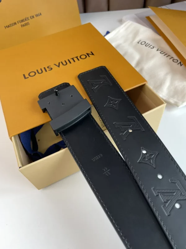 Louis Vuitton belt